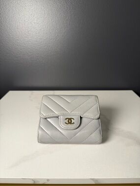 CHANEL Chevron Quilted Mini Flap Wallet - Light Gray with Gold CC